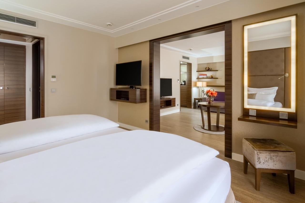 Pullman 4*
